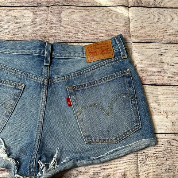 Levi's 501 Denim Shorts - Picture 13 of 15